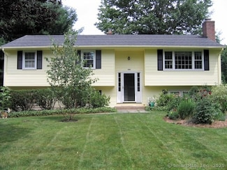 480 Budding Ridge Rd, Cheshire, CT 06410