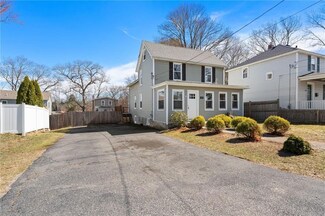 94 Holmes Rd, Warwick, RI 02888