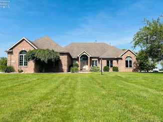 937 N Norden Rd, Oregon, OH 43616
