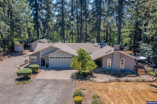 3346 Fir Tree Dr SE, Salem, OR 97317