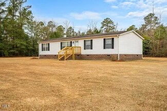 4210 Scronce Rd, Harrells, NC 28444