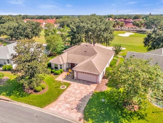 1828 Madero Dr, Lady Lake, FL 32159