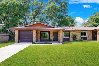 1463 S Montgomery St, Deland, FL 32720