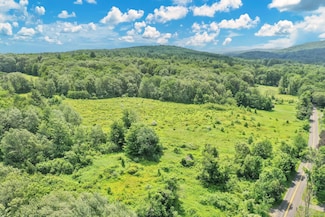 120 Silver St, Granby, CT 06060