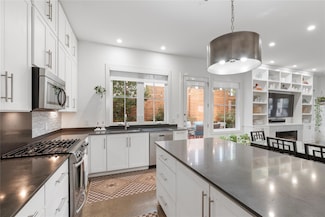 712 Cardinal Ln Unit A, Austin, TX 78704