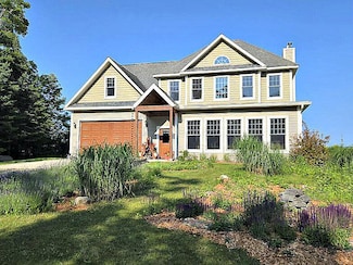N1746 Smith Rd, Saint Ignace, MI 49781