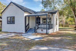 805 Willow Ave, Sanford, FL 32771