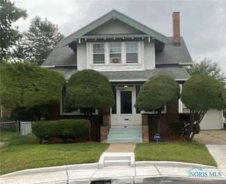 48 Rockingham St, Toledo, OH 43608
