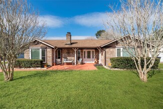 1025 Stevenwood Ln, Alvin, TX 77511