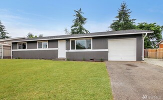 70 Ira Light St, Steilacoom, WA 98388