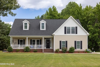 372 Schooner Landing Dr, Edenton, NC 27932