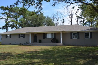 446 Bob Davis Rd, Stuttgart, AR 72160