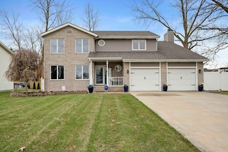 527 Britton Dr, Schererville, IN 46375