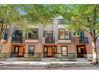 3316 SE Alder St, Portland, OR 97214