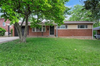 7521 Bermuda Ct, Saint Louis, MO 63121