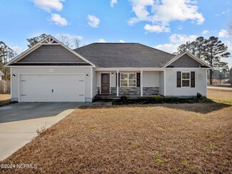 515 Ginn St, Jacksonville, NC 28540