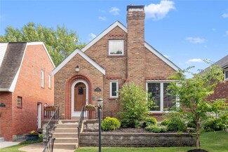 6604 Pernod Ave, Saint Louis, MO 63139