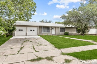315 Springwood Ln, San Antonio, TX 78216