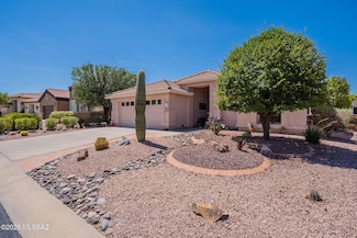 1916 E Cliff Swallow Trail, Green Valley, AZ 85614