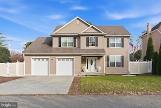 912 Hannibal St, Toms River, NJ 08757