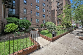 37-26 87th St Unit 4G, New York City, NY 11372