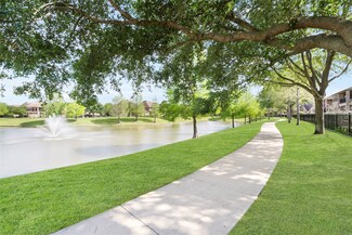 1118 Glenwood Canyon Ln, Houston, TX 77077