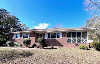 1021 Thomas Dr, Greensboro, GA 30642
