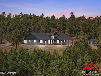 104 Holly Ave, Moorcroft, WY 82721