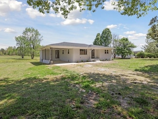 2725 Porter Rd, Mason, TN 38049