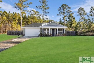 110 NE Clay St, Ludowici, GA 31316