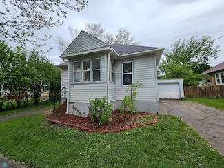1510 5th Ave S, Fargo, ND 58103