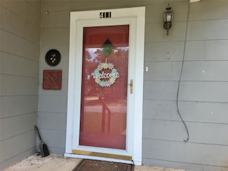 411 W Mansfield St, Brenham, TX 77833