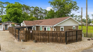 691 Duval St, Port Saint Joe, FL 32456