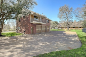 5205 A W Orange St, Pearland, TX 77581