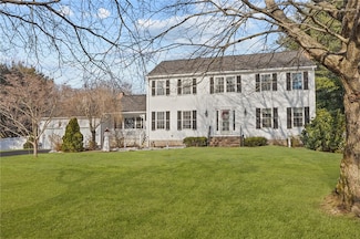 2794 Warwick Ave, Warwick, RI 02889