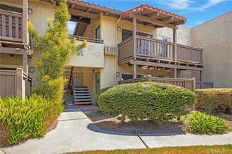 1345 Cabrillo Park Dr Unit M12, Santa Ana, CA 92701
