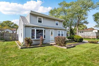 8330 S 82nd Ave, Justice, IL 60458