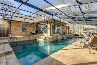 941 Glen Oak Dr, Burleson, TX 76028
