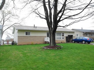 1446 Lawn Ave SW, Massillon, OH 44647