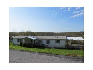 1038 Listie Rd, Friedens, PA 15541