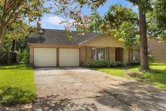 10707 Glenfield Ct, Houston, TX 77096