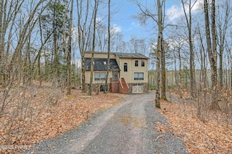 88 Ridgewood Cir, Lake Ariel, PA 18436