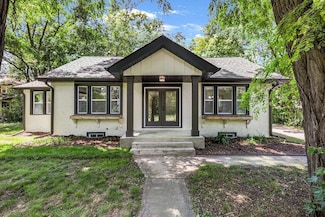 5325 Hugo Rd, Saint Paul, MN 55110