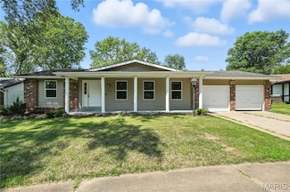 11951 Jerries Ln, Florissant, MO 63033