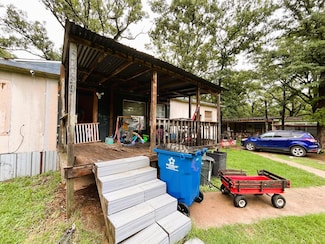 5489 Sam Houston Dr, Malakoff, TX 75148
