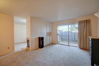 1601 Pennsylvania St NE Unit L-7, Albuquerque, NM 87110