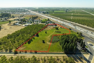 3221 E Redwood Rd, Ceres, CA 95307