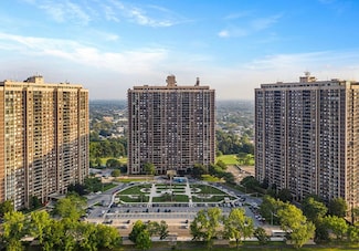 269-10 Grand Central Pkwy Unit 11G, Floral Park, NY 11005