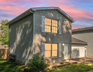 915 Windsor Ln, Dyer, IN 46311