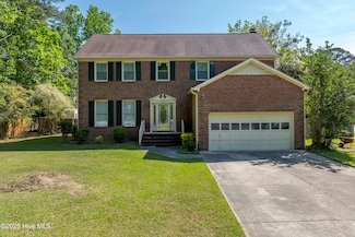 950 Eton Dr, Jacksonville, NC 28546